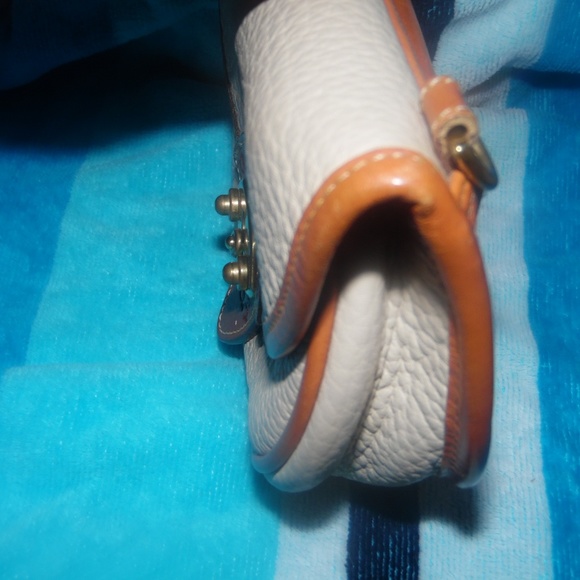 Vtg Dooney and Bourke Cavalry Body Bag - Picture 2 of 6